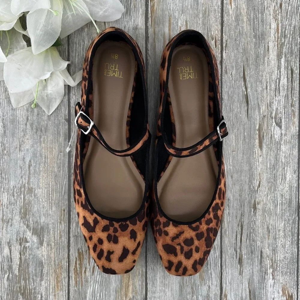 Women's Faux Leather Mary Jayne Leopard Print Flats Shoes Size 8.5